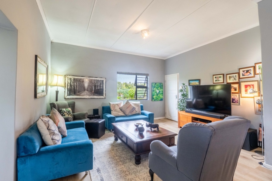 4 Bedroom Property for Sale in Hoekwil Western Cape
